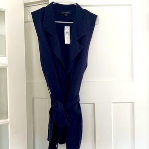 Ann Taylor tie cottons vest in navy blue. NWT